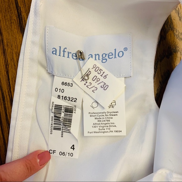 White flower girl dress - Picture 4 of 6